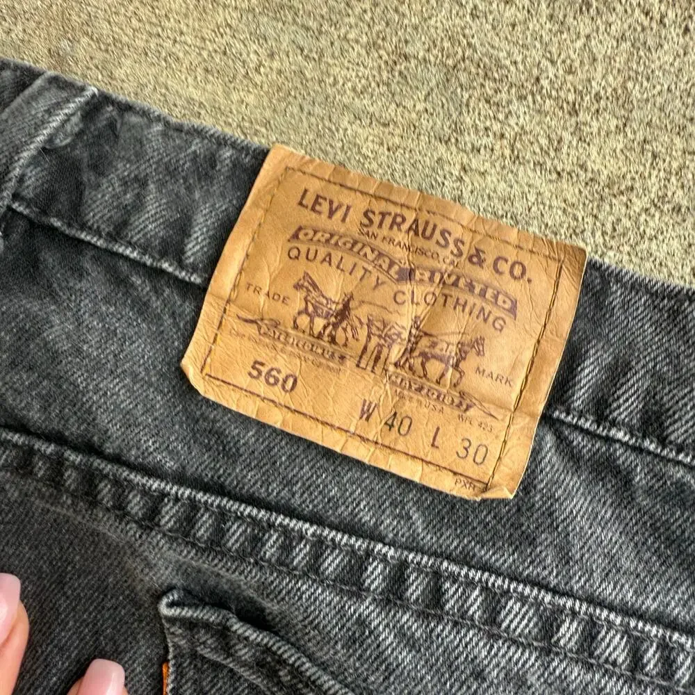 Vintage 90s Levi's 560 Black Jeans 40x30 Orange Tab Loose Fit Tapered Leg